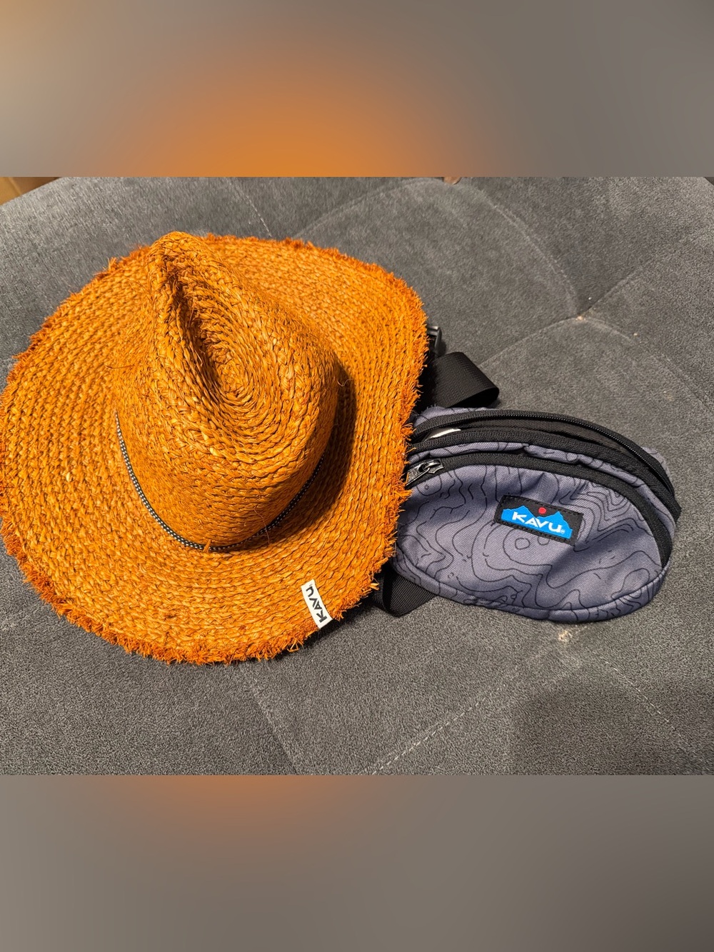 Kavu Orange Straw Sun Hat w/Kavu belt bag Bundle